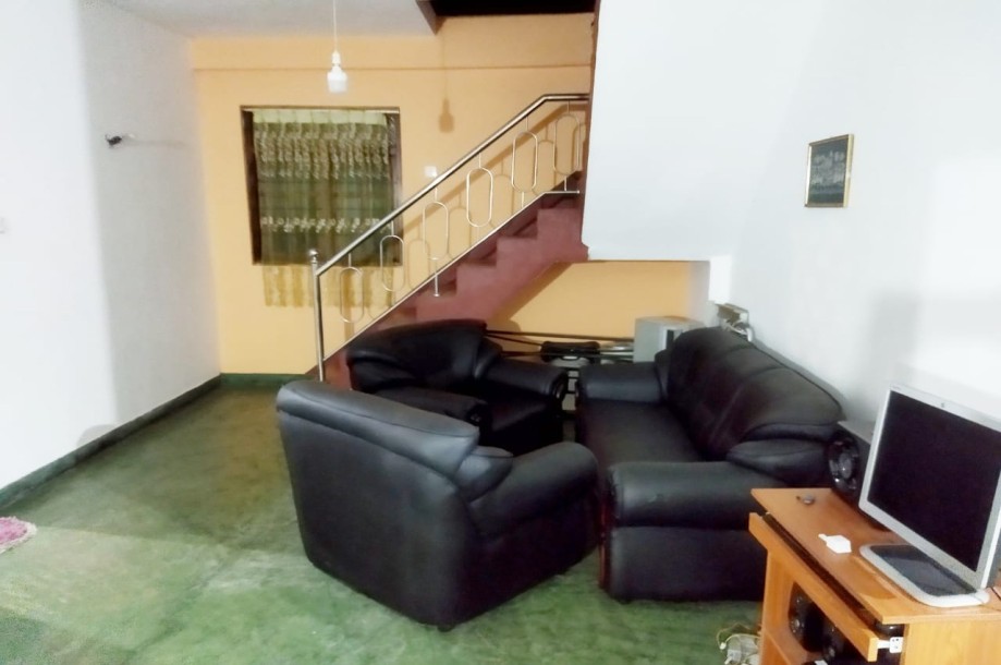 Stunning 3-Story House for Sale in Hantana, Kandy-3