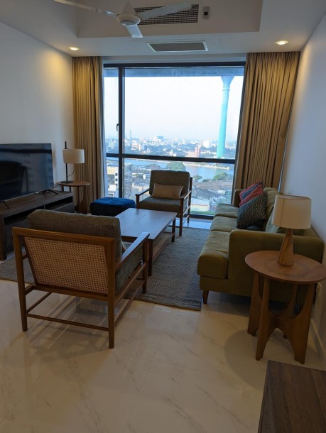 3 bedroom Twin Peaks Apartment for Rent in Colombo 2-5