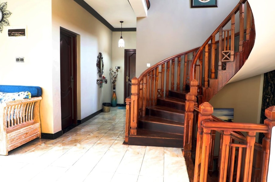 🏡 Elegant 3-Story House for Sale in Kandy – Mavilmada! 🏡-4