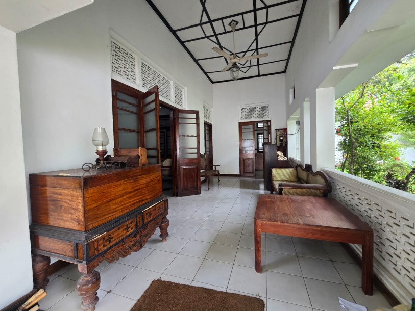 Bunglow type House in Colombo 05 for Sale-5