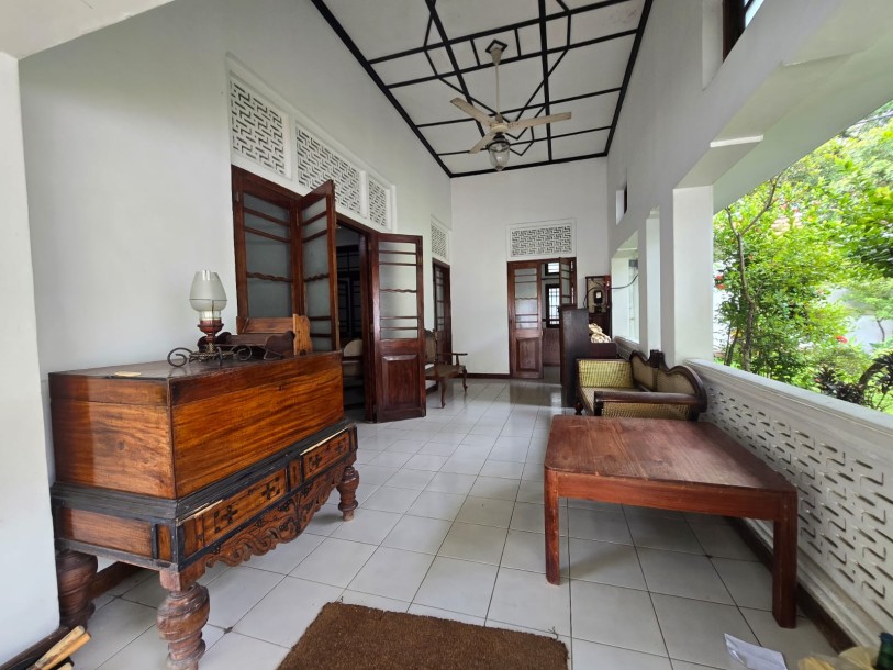 Bunglow type House in Colombo 05 for Sale-4