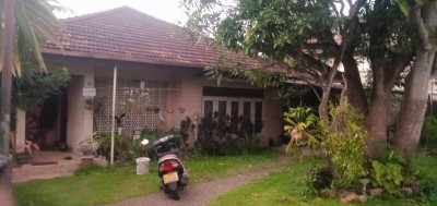 House for Sale with Land in Dehiwela