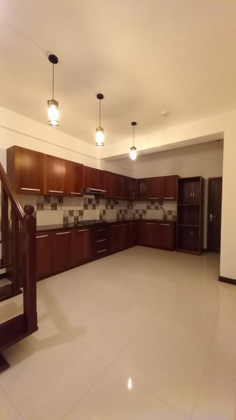 Duplex Apartment for Sale in Nugegoda -AP3527-2