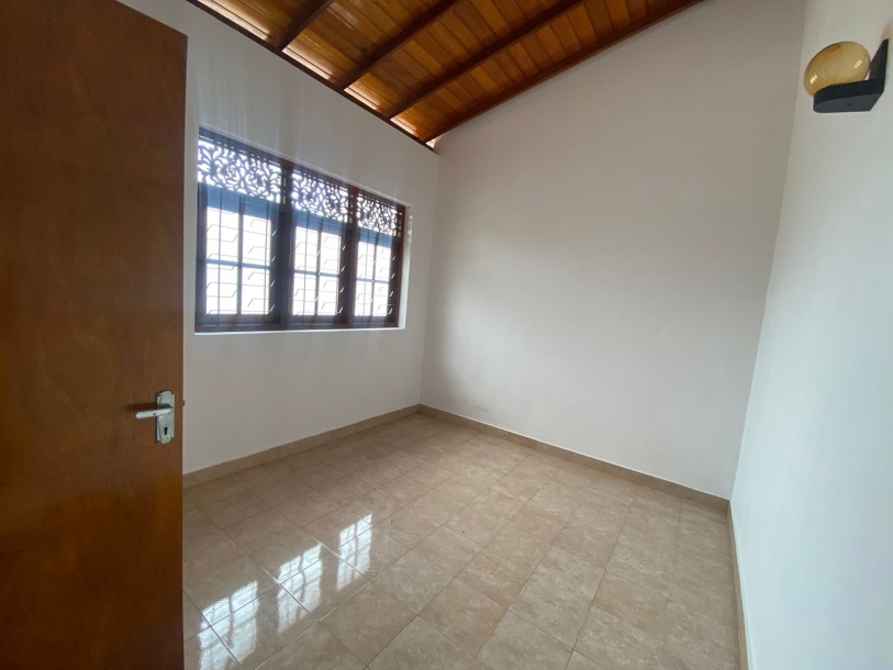 House for Sale in Boralasgamuwa -HS3550-5