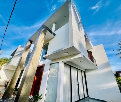Modern Box Type Brand New Luxury House for Rent in Ja ela