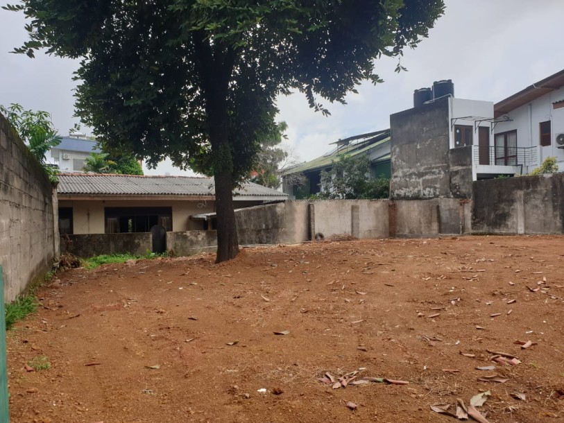 Land for sale in Mirihana, Nugegoda near main road-2