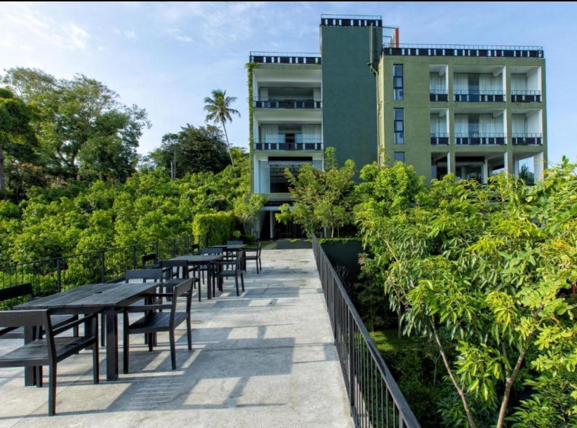 Riverside Hotel for Sale: Exceptional Investment Opportunity in Balapitiya-3