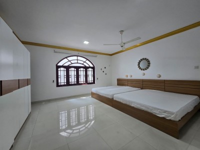 🏡 Majestic 5-Bedroom House for Sale in Hunupitiya, Wattala-3