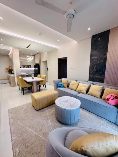 Vajira Road (Colombo 4) - Fully furnished luxury apartment-3