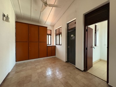 House For Sale in Colombo 4-8