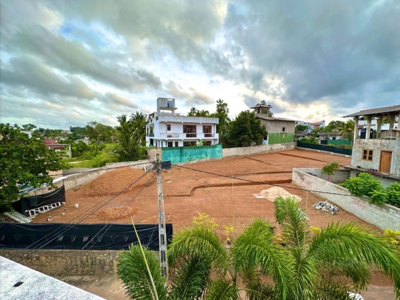 Land for Sale in Malabe-1