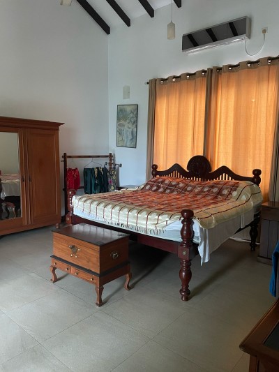 Modern house for sale in Col 6-3