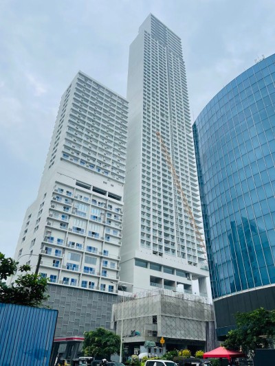 Apartment for Sale at 606 The Address