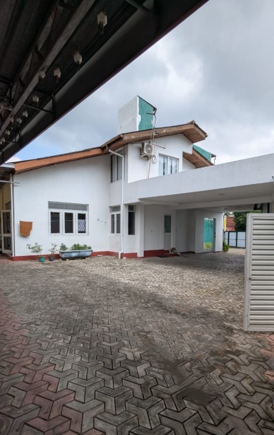 Prime Commercial Property for rent in Pita Kotte