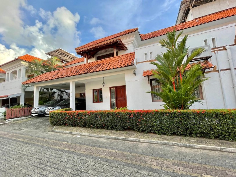 Villa Type Luxury House for rent in Rajagiriya-2