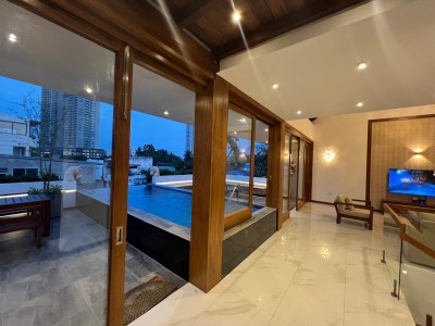 Modern Luxury House for Sale in Rajagiriya-5