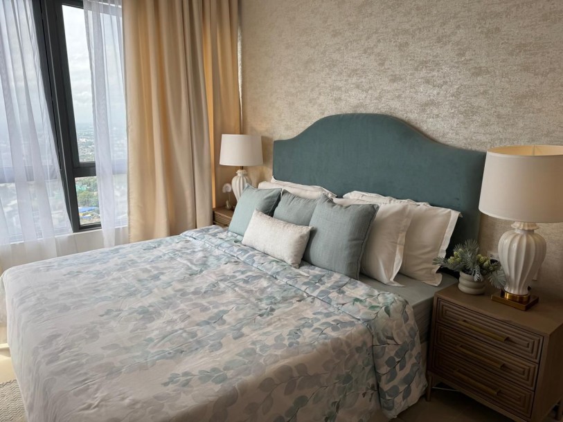 3 Bedroom Furnished Apartment at Tri-Zen for Rent-1