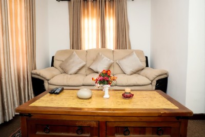 Scenic 5 Bedroom Bungalow for Sale in Shanthipura, Nuwara Eliya | LKR 55 Million-9