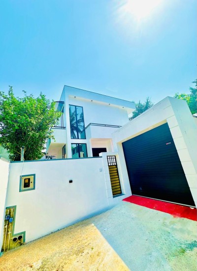🏡 Brand New Two-Story Luxury Home in Malabe (Kahanthota Junction) 🏡-2
