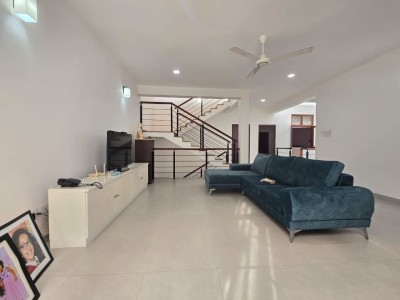 Modern 4 Bedroom House for Sale in Piliyandala | LKR 59 Million (Negotiable) 🏡☀️-5