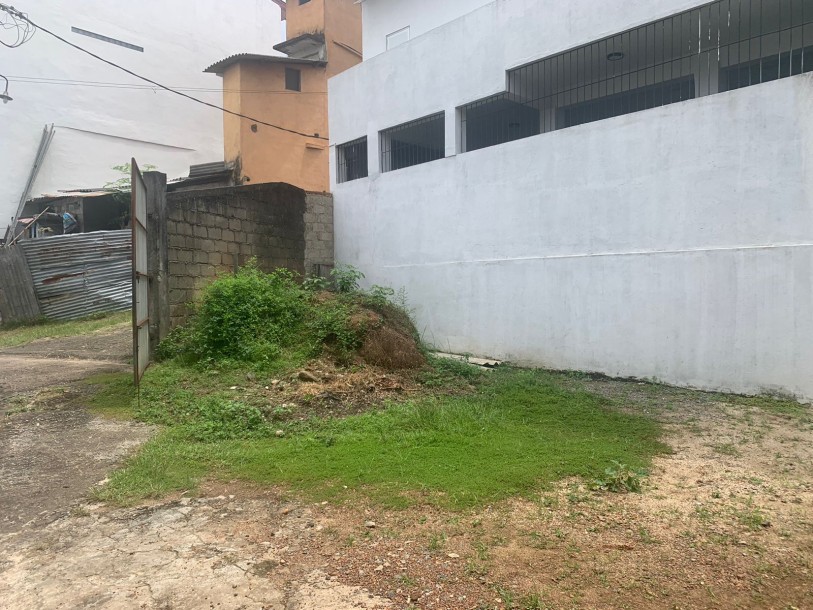 🔥 URGENT SALE – 29 Perch Land with Building in Kolonnawa (Opposite Petroleum Corporation Back Entrance)-1