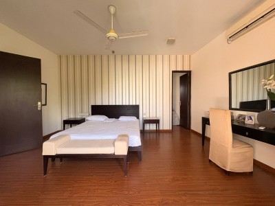 House with a Pool for Rent in Colombo 5-3