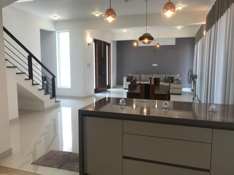 Modern House for Rent and Sale in Battharamulla-2