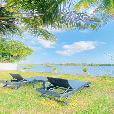 Lake front Villa for Sale in Aluthgama-4