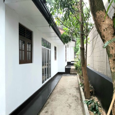 House for Sale in Athurugiriya-3