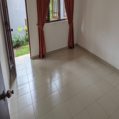 House  for Rent @ Byrde Place Col 06-4