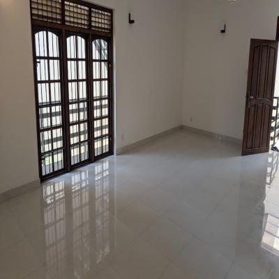Upstairs House for Rent @ Kirulapana  Col 05-4