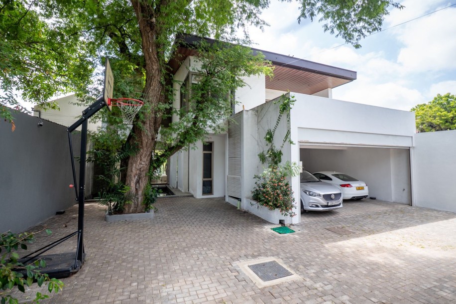 Prestigious 4 Bedroom House in Colombo 06 | LKR 250 Million-15
