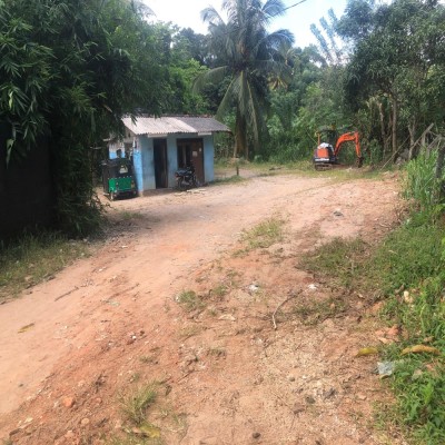 . Prime Commercial Land for Lease – Kiribathkumbura (A1 Main Road)-4