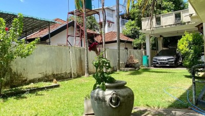 Old House with land for Sale at - Skelton Road, Colombo-05
