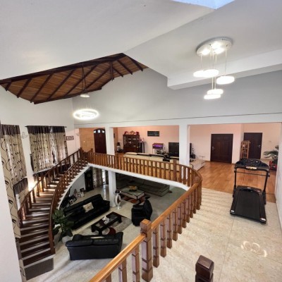 Massive House for Sale in Kandy-2
