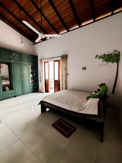 Luxury house with furniture and commercial buildings for sale in Alawwa-3