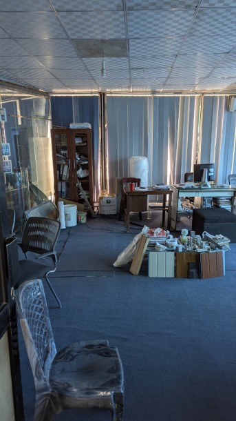 Commercial Property for Sale in Col 14-1