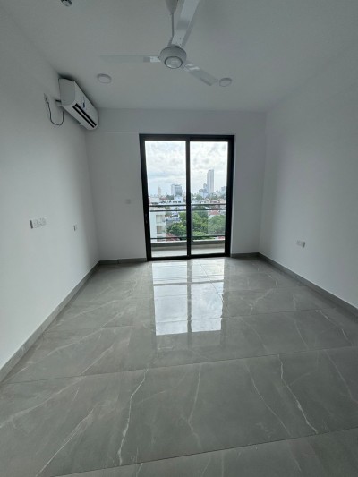 Prive Residence- 03 Rooms Unfurnished Apartment for Sale-5