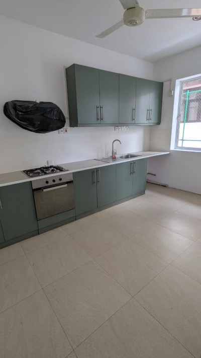 A Grade Building for  Rent  in Colombo 03-5