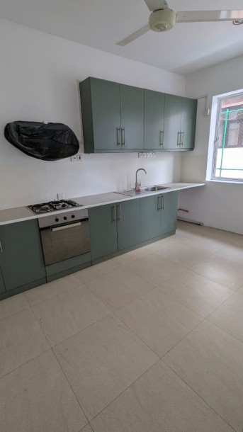 A Grade Building for  Rent  in Colombo 03-5