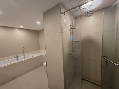 🏙️ Spacious 5-Bedroom Apartment for Sale in Rajagiriya | LKR 210 Million (Negotiable)-16