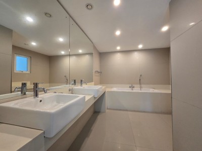 🏙️ Spacious 5-Bedroom Apartment for Sale in Rajagiriya | LKR 210 Million (Negotiable)-15