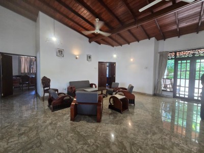 Spacious 6-Bedroom House for Sale in Nugegoda | LKR 110 Million (Negotiable)-7