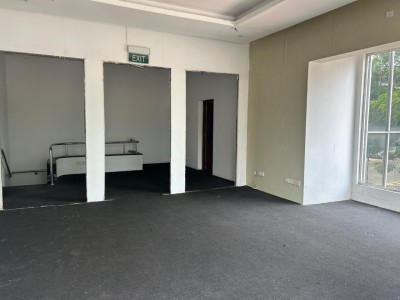 Prime Commerical property for rent facing duplication road-2