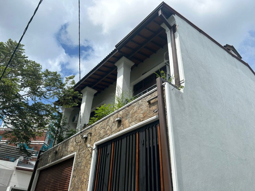 🏡 Fully Furnished Luxury House for Rent – Madiwela, Kotte (Near Monarch Imperial)-1