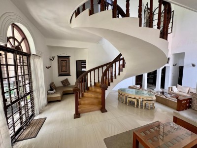 MODERN LUXURY HOUSE Off Layards Road Colombo 04-7