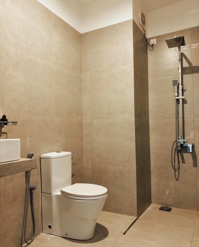 Elegant 4-Bedroom Fully Furnished Town House in Mount Lavinia-9