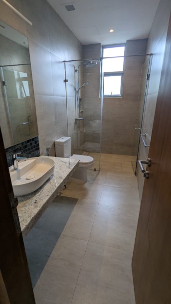 Modern Residential floor for Rent @ Cambridge Col 07-5