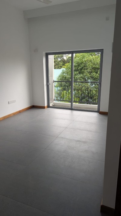 Modern Residential floor for Rent @ Cambridge Col 07-3