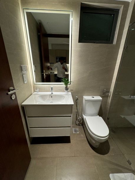 🏡 Elegantly Furnished Tri-Zen Apartment for Sale-9